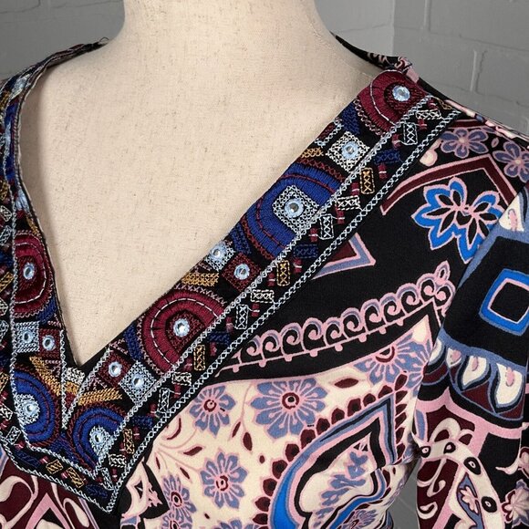 Melissa Paige Top Women Small Blue Pink Floral Paisley Embroidery Boho Medallion - Picture 2 of 11